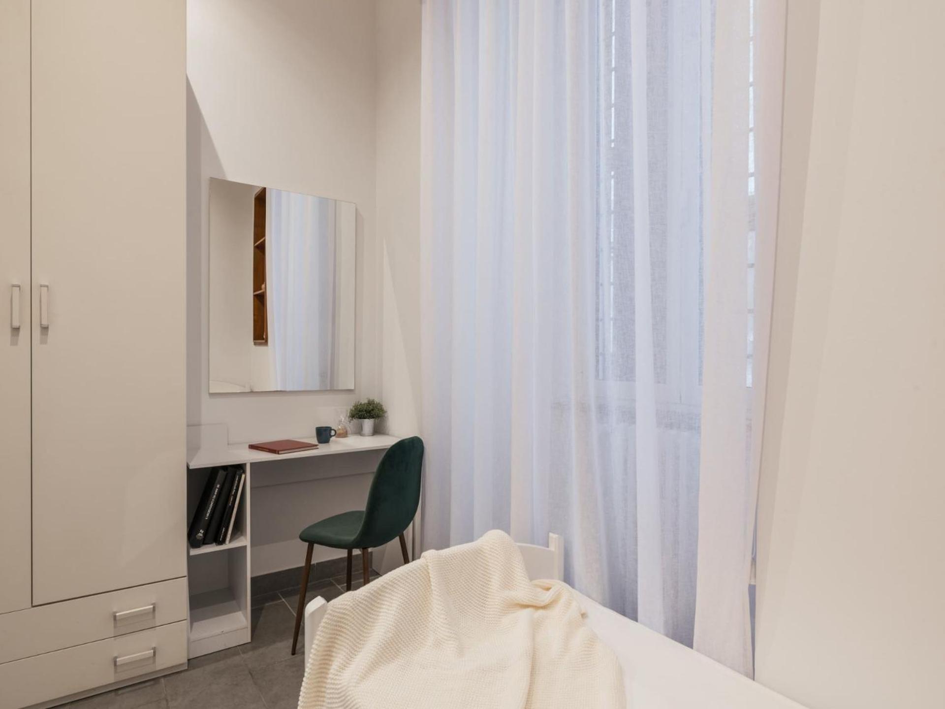 The Rent - Three-bedroom In Manzoni District * Roma